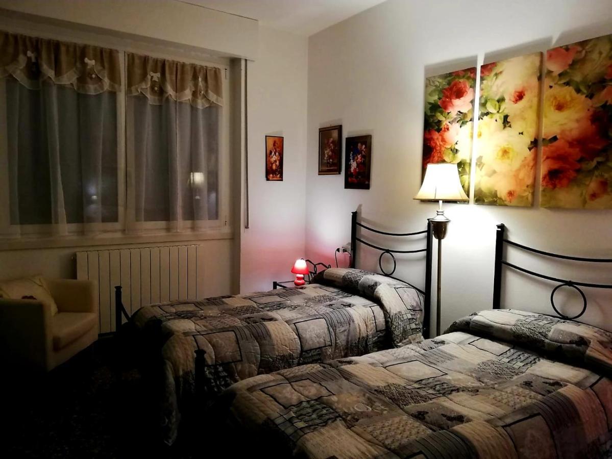 B&B Rosa Samarate Екстер'єр фото